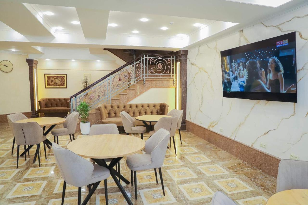 Riviera Hotel Bișkek Exterior foto